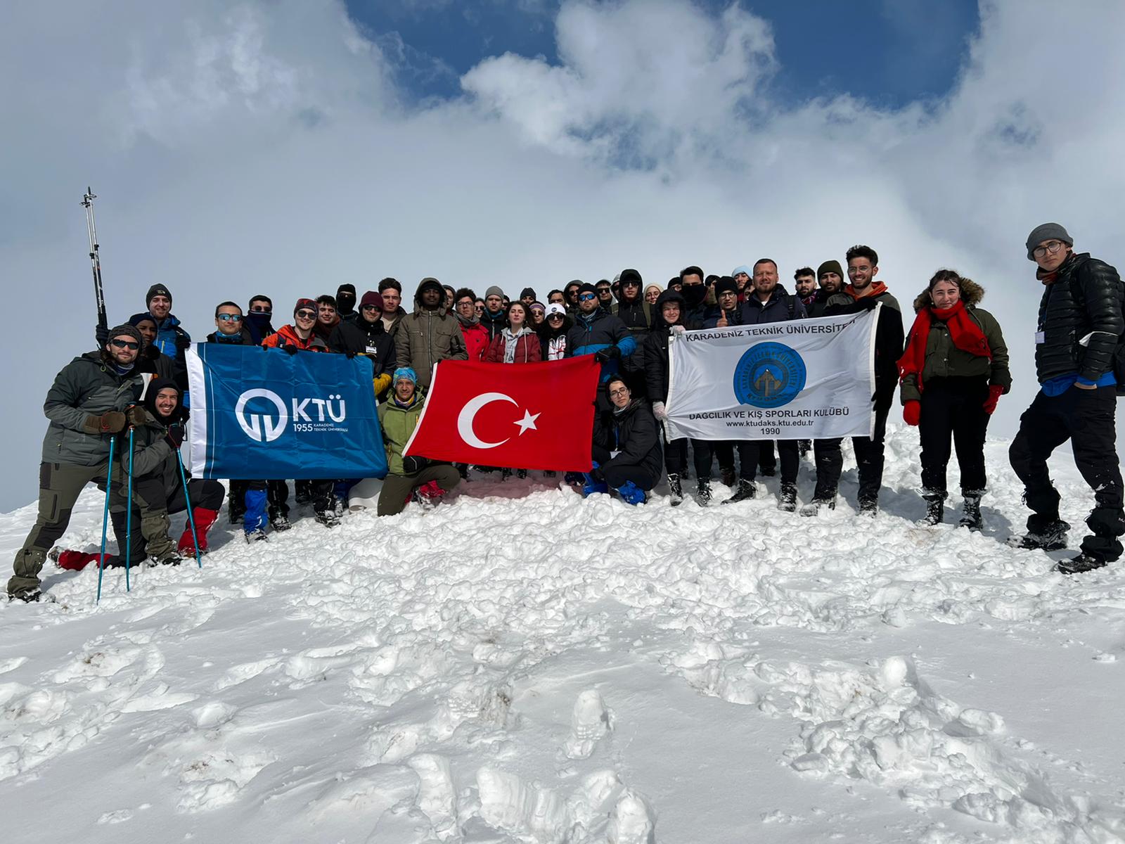 Zigana Dağı'nda "Ali Kemal Kepenek'i Anma Tırmanışı" gerçekleştirildi