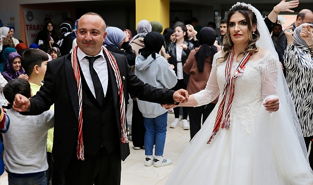 Malatyalı depremzede çiftin düğünleri Trabzon'da yapıldı