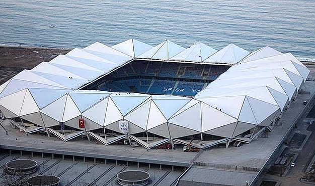 Derbide Beşiktaş Taraftarı Yok