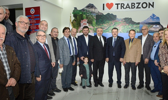 BAŞKAN GENÇ EFSANEYE VEFASINI GÖSTERDİ