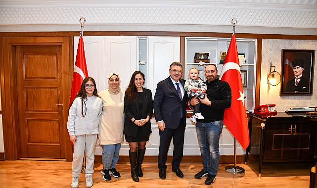 SAĞLIĞINA KAVUŞAN MİNİK ALTUĞ VE AİLESİNDEN BAŞKAN GENÇ'E TEŞEKKÜR ZİYARETİ