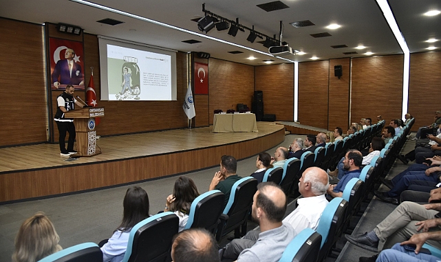 ORTAHİSAR BELEDİYESİ, ‘MADDE BAĞIMLILIĞI İLE MÜCADELE’ PANELİ DÜZENLEDİ