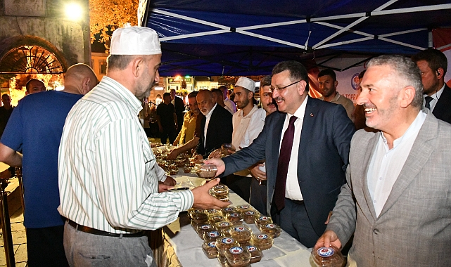 BÜYÜKŞEHİR’DEN ŞEHİTLER İÇİN AŞURE VE LOKMA İKRAMI