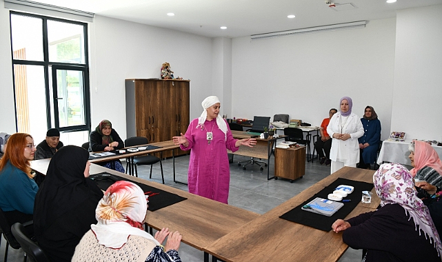 HUZUREVİ SAKİNLERİ HÜNERLERİNİ GÖSTERDİ