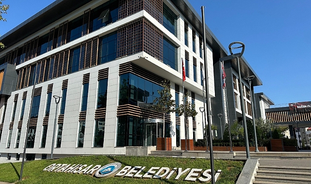 ORTAHİSAR BELEDİYESİ’NDEN ŞEHİTLERE SAYGI, YANGIN MAĞDURLARINA TAZİYE VE DAYANIŞMA