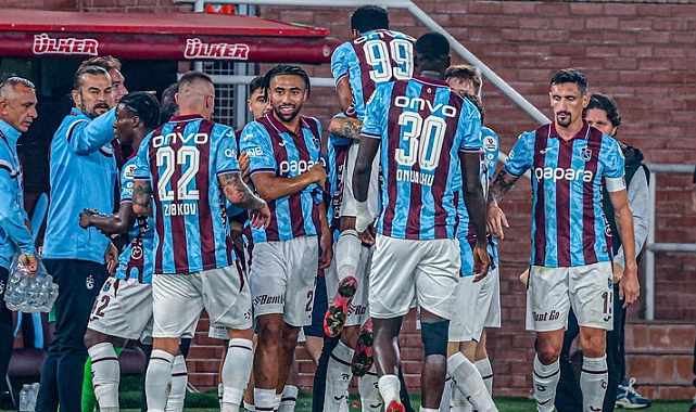 Trabzon Gövde Gösterisi Yaptı
