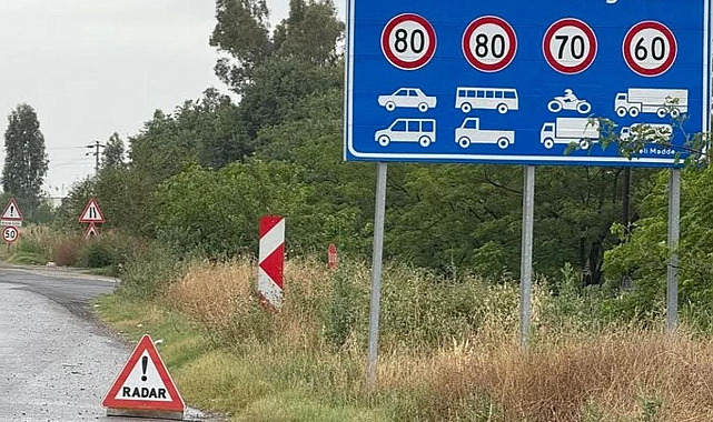 TRABZON'DA TRAFİK LEVHALARI GÜNCELLENİYOR
