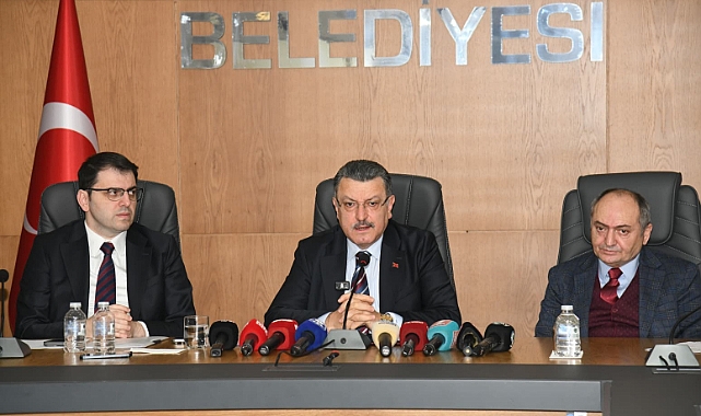 ULAŞIMDA YENİ DÖNEMİ BAŞKAN GENÇ AÇIKLADI