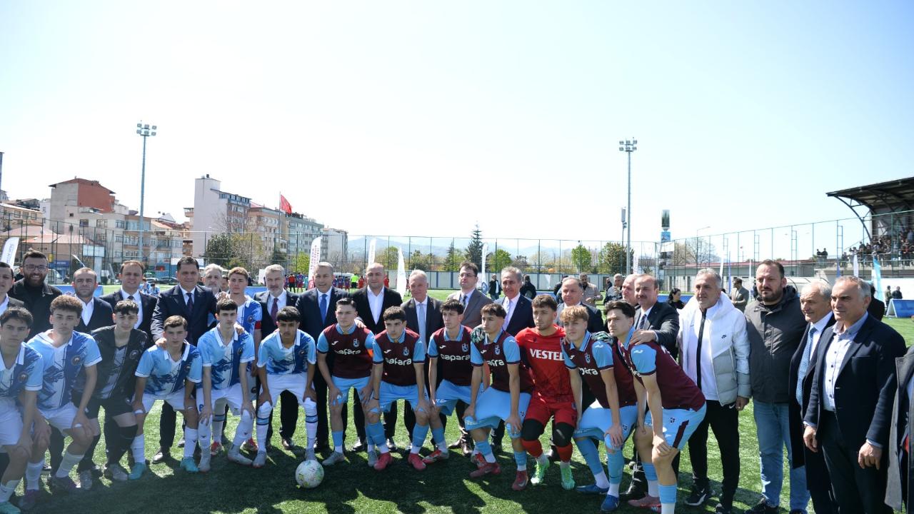 GENÇLİG LİSELER ARASI FUTBOL TURNUVASI BAŞLADI