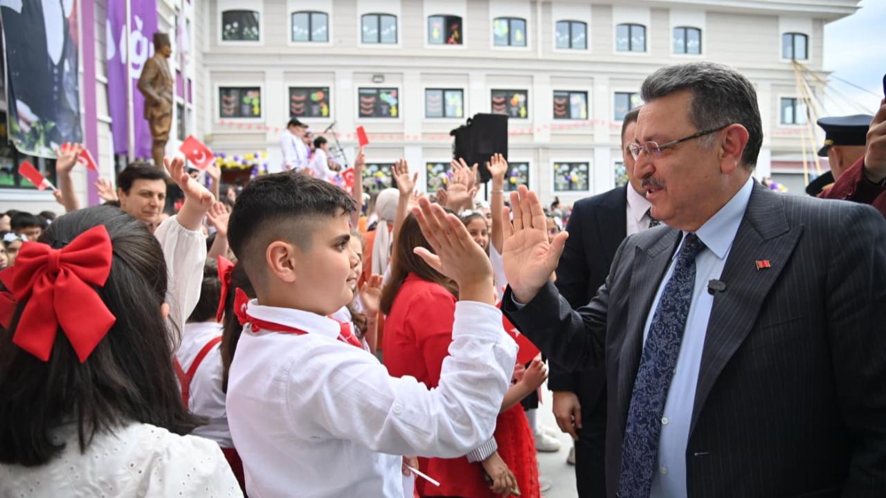 BAŞKAN GENÇ: EN BÜYÜK ZENGİNLİĞİMİZ ÇOCUKLARIMIZ