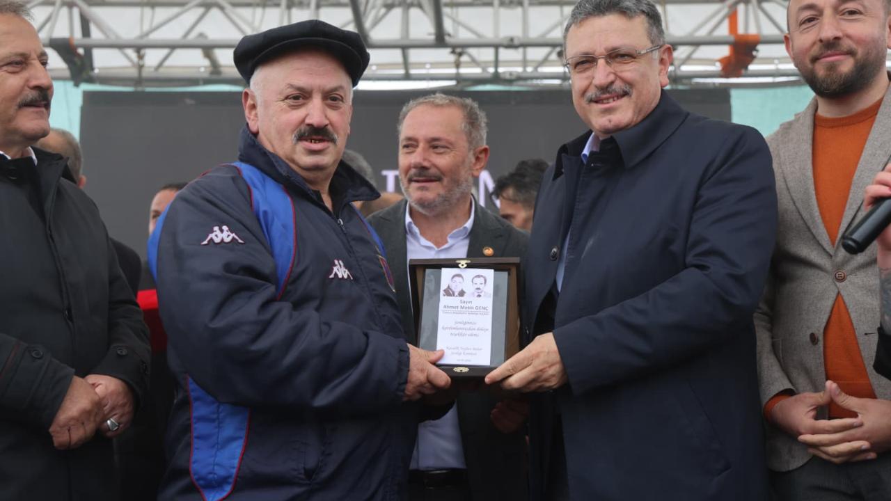 BAŞKAN GENÇ: “KARADAĞ’I VAKFIKEBİR İLE BULUŞTURUYORUZ”