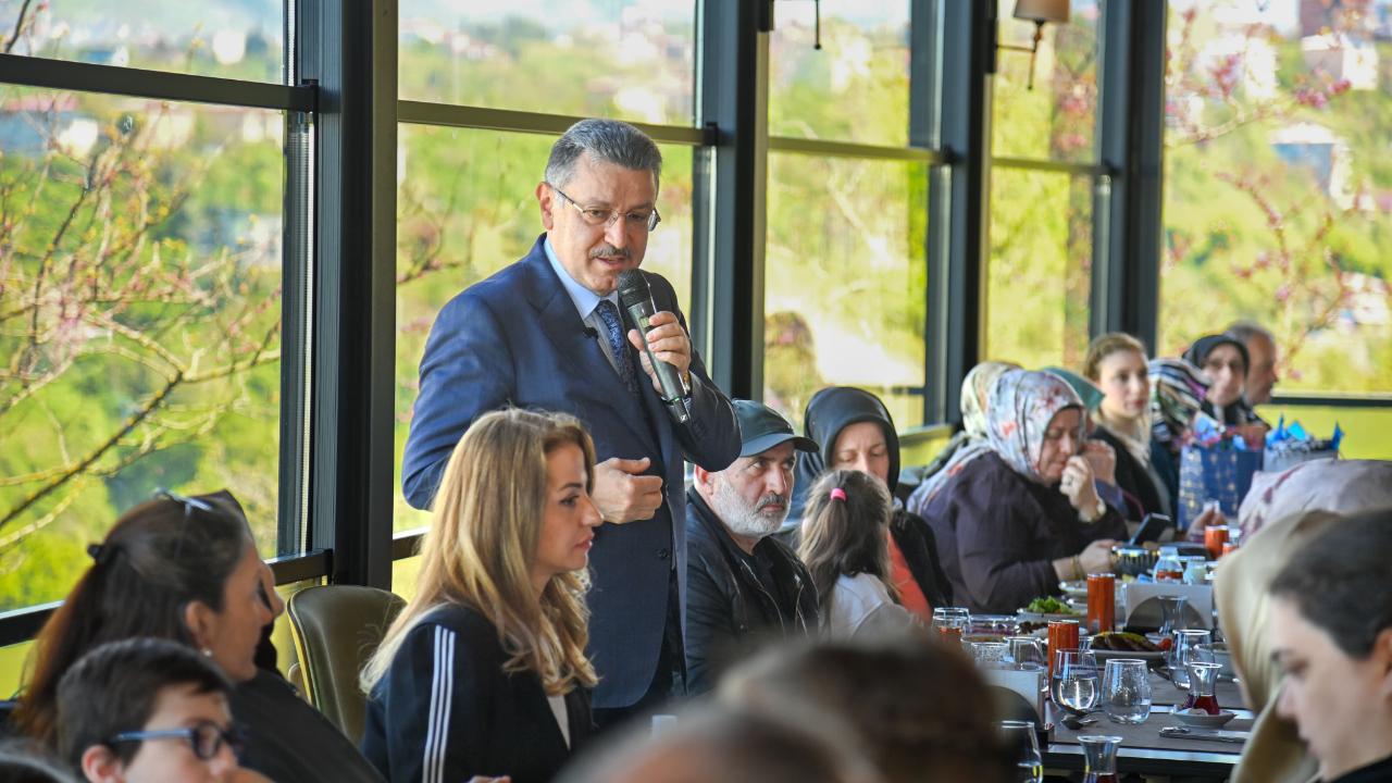 BAŞKAN GENÇ: “ŞEHİT ANNELERİMİZ MİLLETİMİZİN EN KIYMETLİ EMANETLERİDİR”