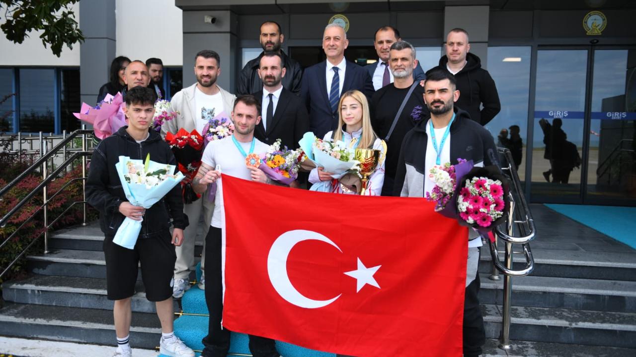 ORTAHİSAR BELEDİYESİ SPORCULARI DÜNYA KUPASI’NDAN ŞAMPİYONLUKLA DÖNDÜ