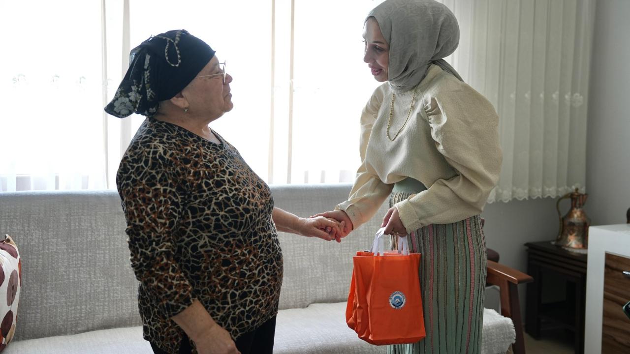ORTAHİSAR BELEDİYESİ’NDEN ANNELER GÜNÜ’NDE ANLAMLI ZİYARETLER