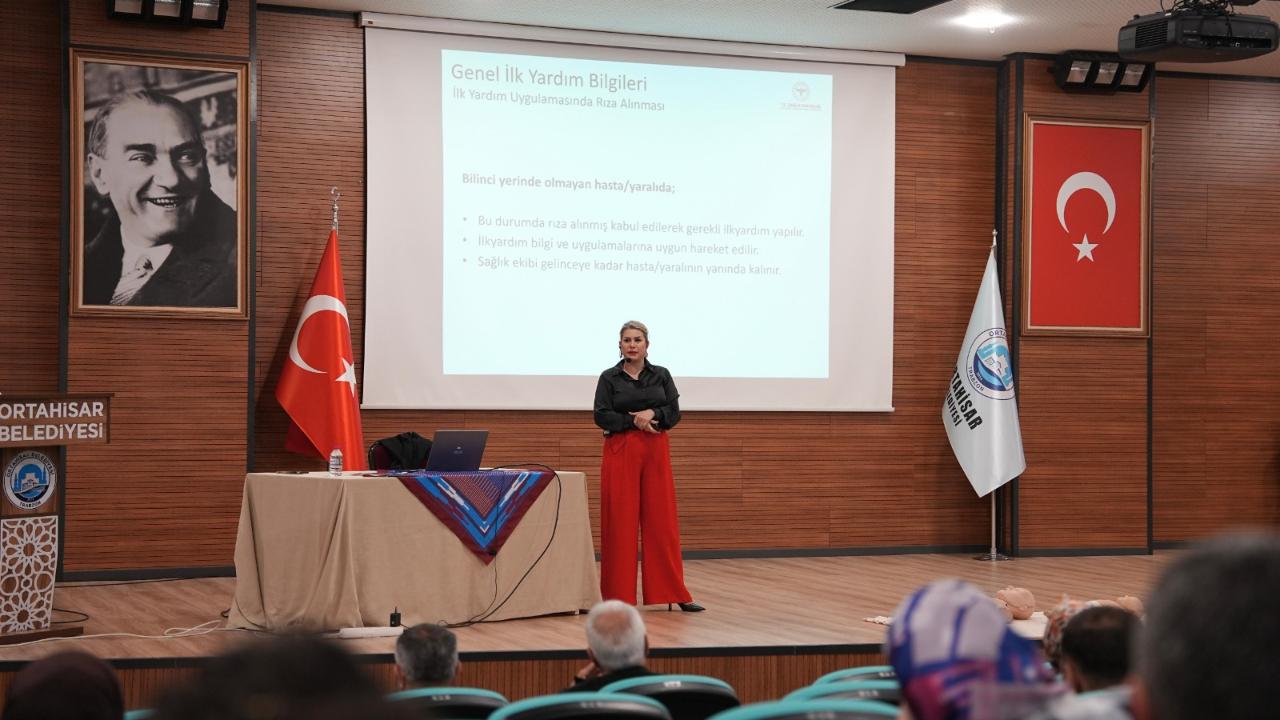 ORTAHİSAR BELEDİYESİ’NDEN HAYAT KURTARAN İLK YARDIM EĞİTİMİ