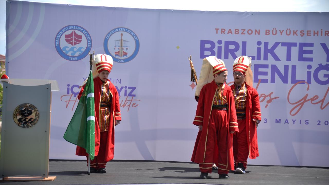 ÖZEL BİREYLER İÇİN MUHTEŞEM ŞENLİK