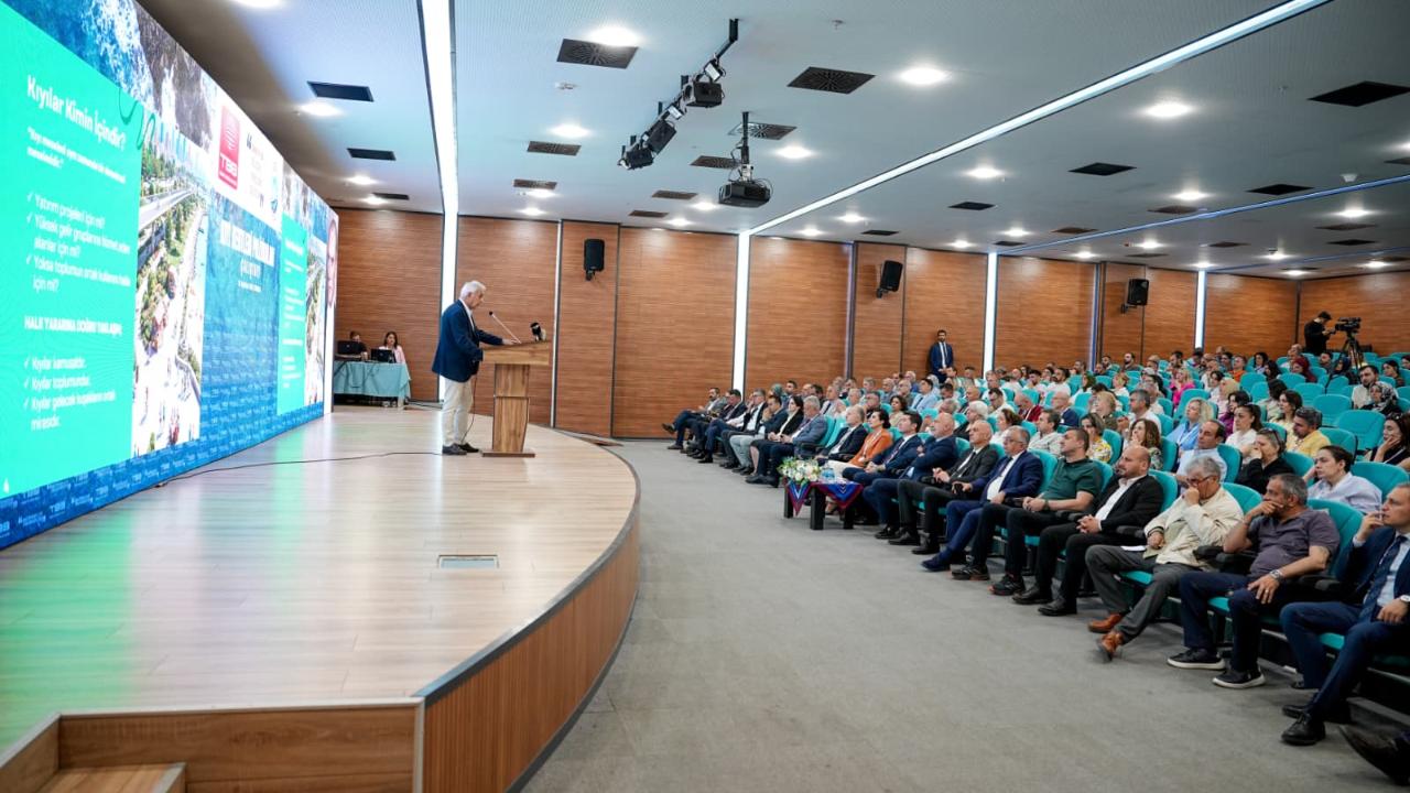 KIYI KENTLERİ POLİTİKALARI ÇALIŞTAYI’NA EV SAHİPLİĞİ YAPTI