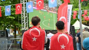 TRABZON, MİLLİ TAKIM İÇİN TEK YÜREK OLDU