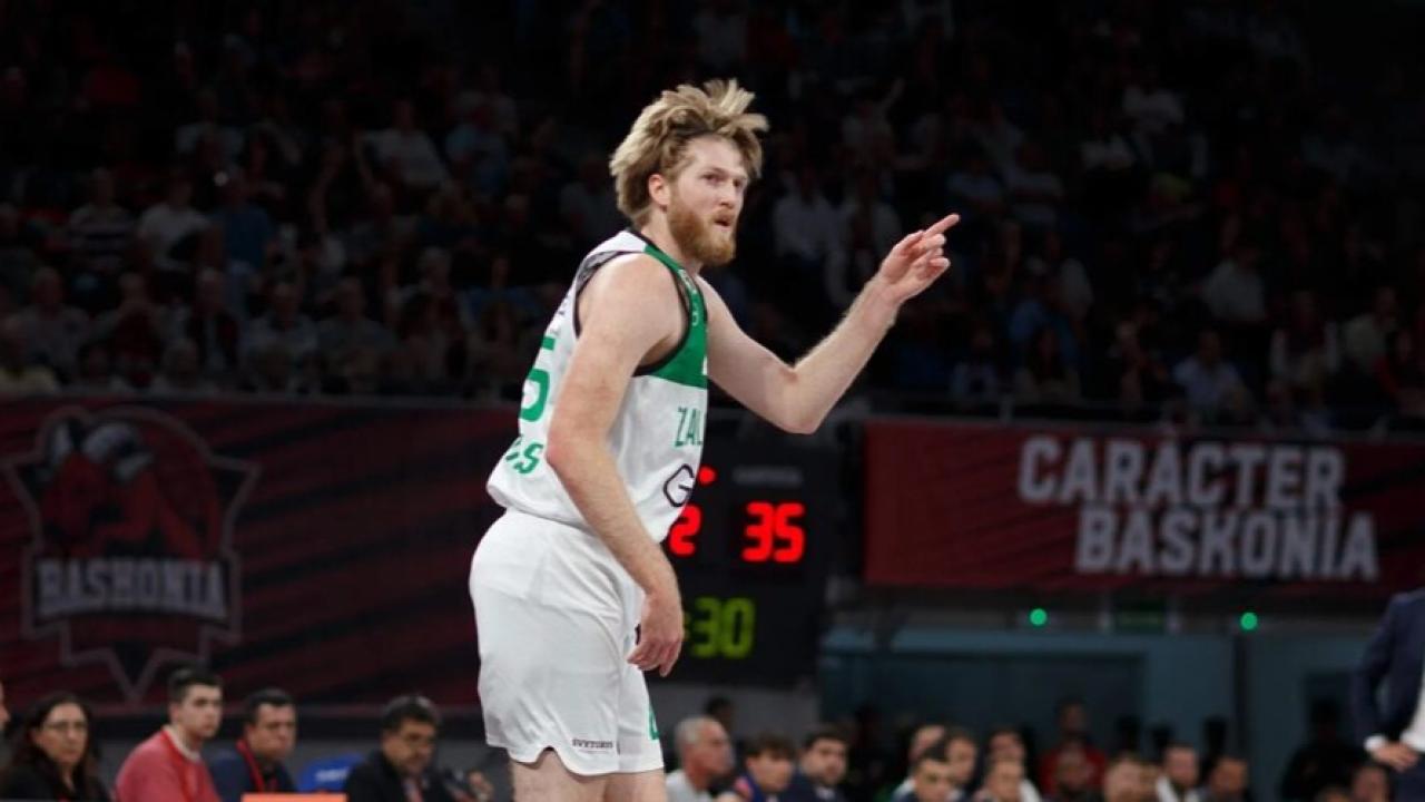 Trabzonspor Brady Maken’i kadrosuna kattı