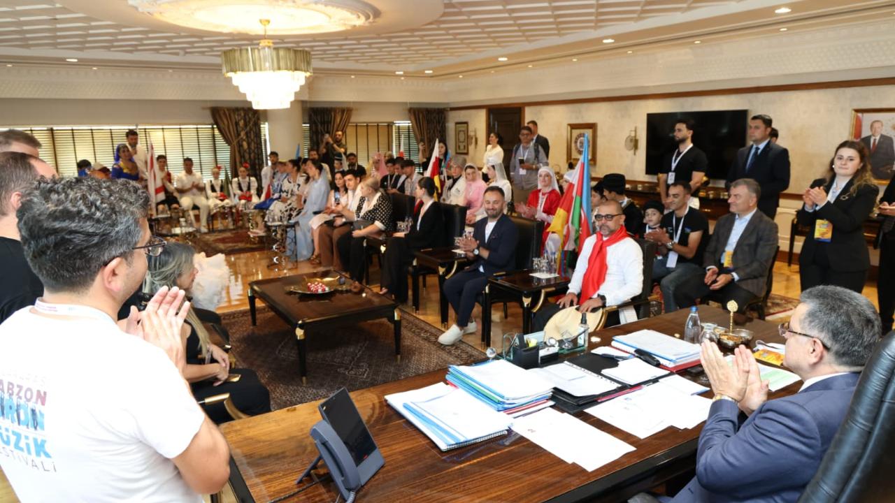 BAŞKAN GENÇ: TRABZON'DAN DÜNYAYA BARIŞ MESAJI VERECEĞİZ