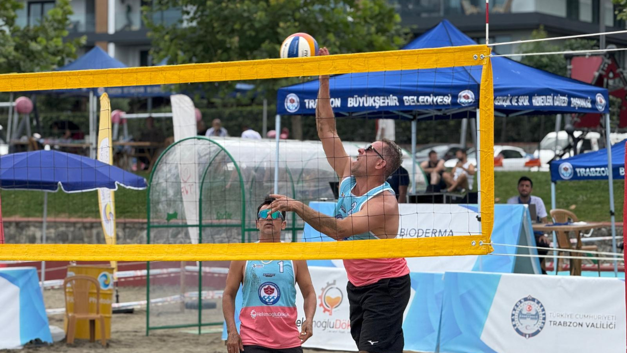 PLAJ VOLEYBOLU TURNUVASI BAŞLIYOR