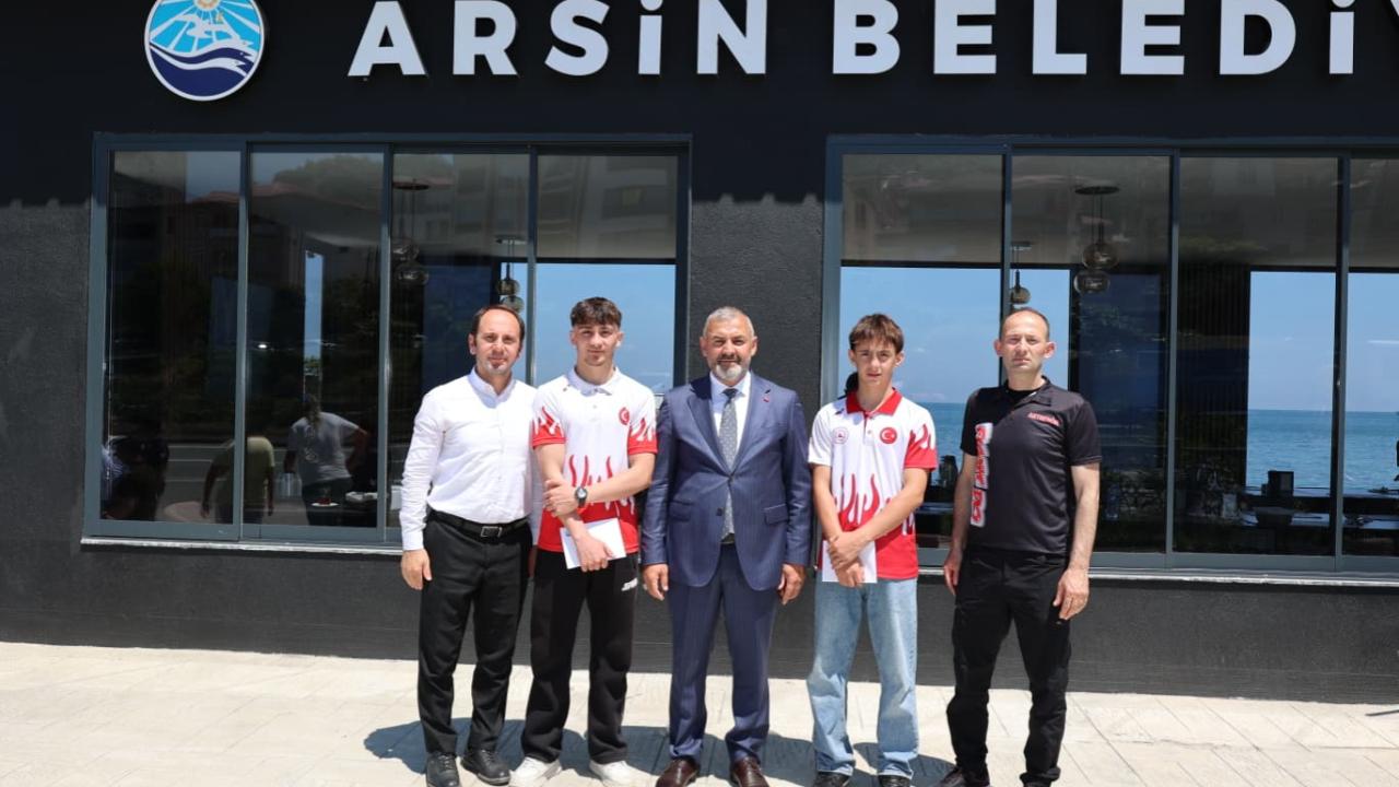 SİZLERLE GURUR DUYUYORUZ