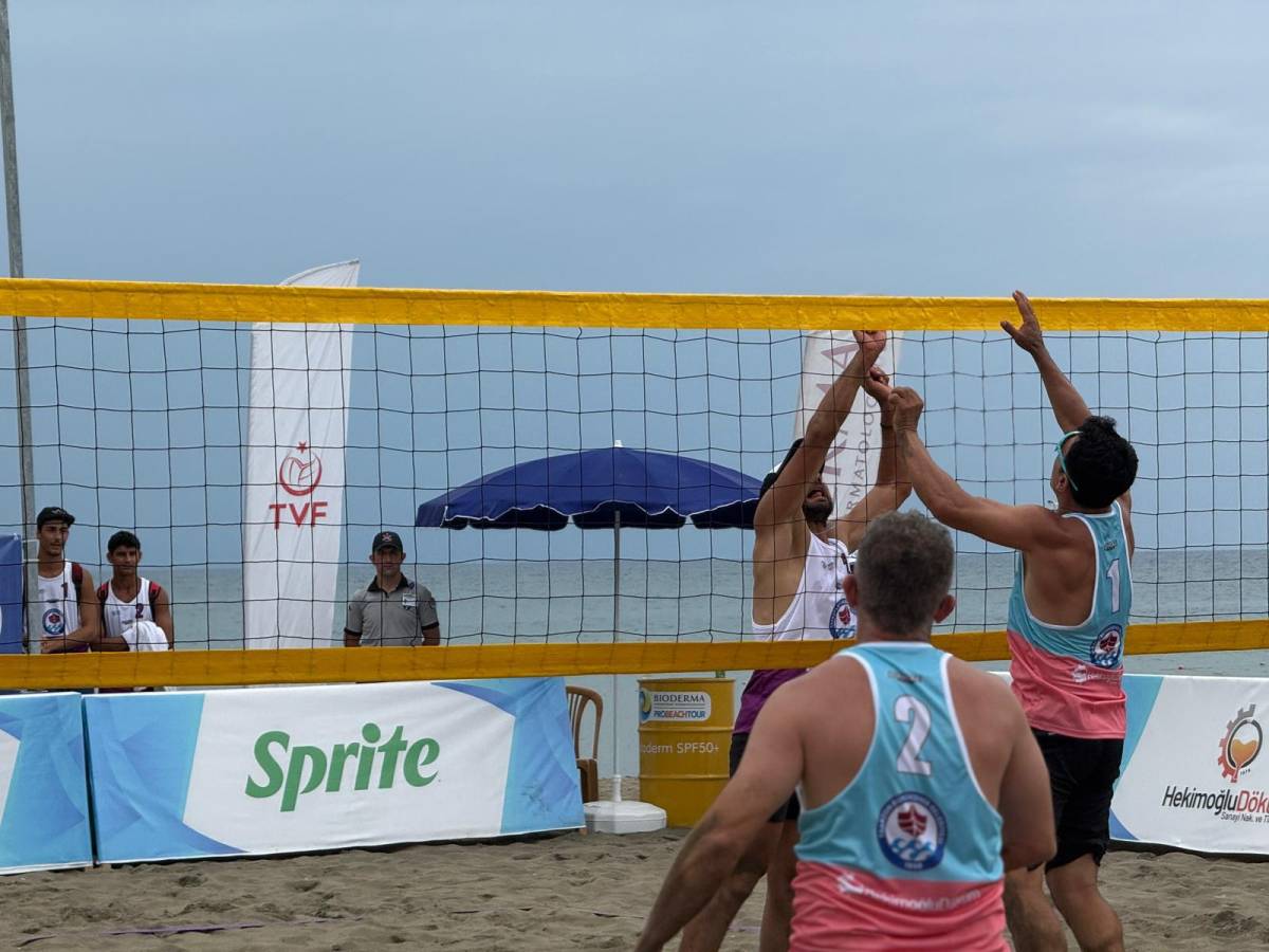 PLAJ VOLEYBOLU TURNUVASI BAŞLIYOR